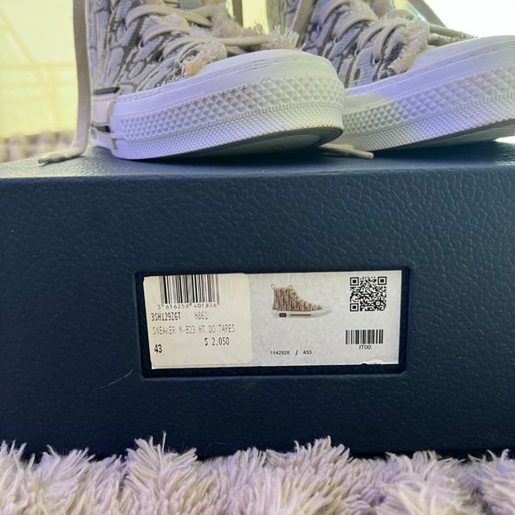 Mens Carpet Diors B23 - Picture 2 of 7